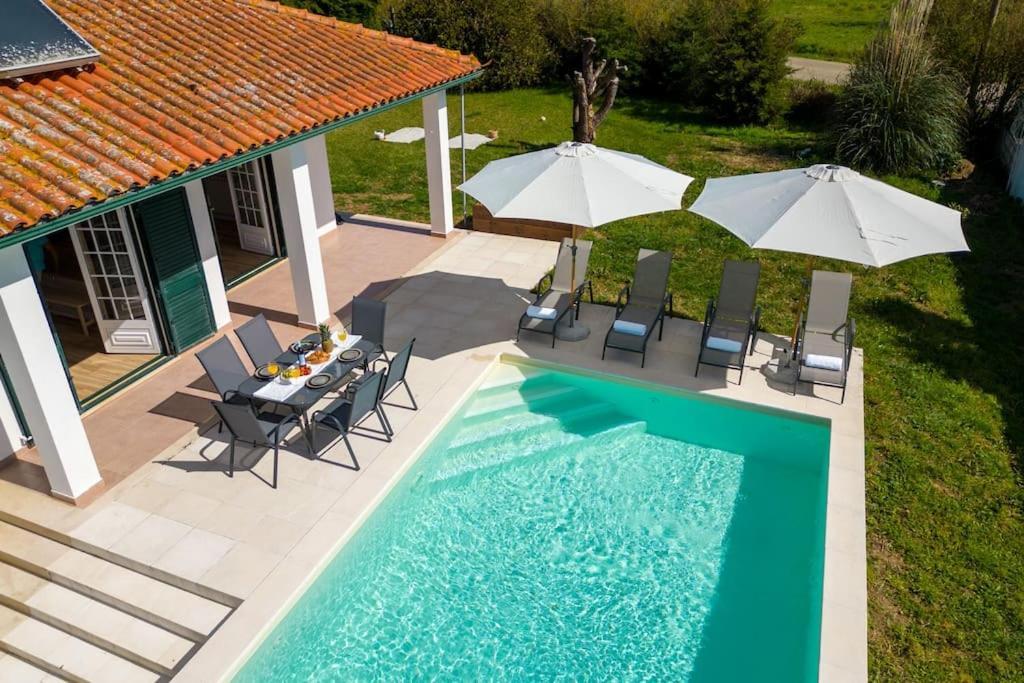 Villa Coral - Private Large Pool & Garden Famalicão Exteriör bild